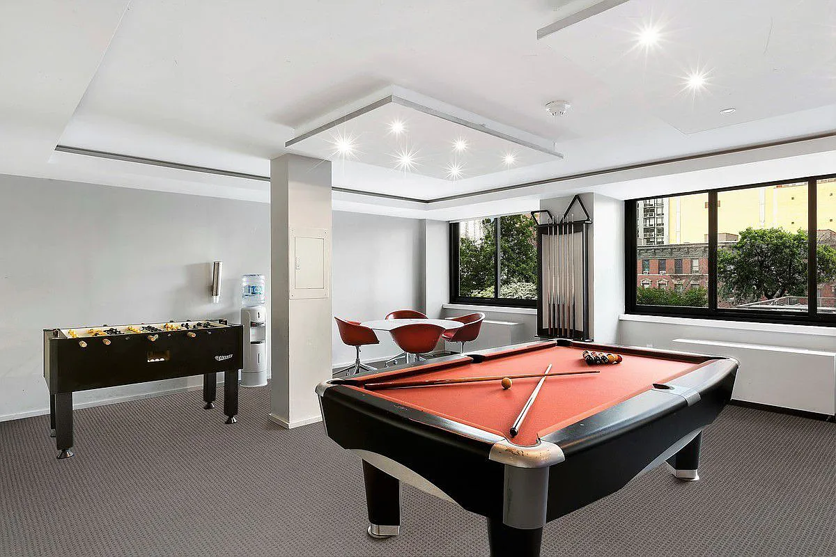 515 East 72nd Street, Unit 9J Manhattan, NY 10021 - Photo 14 of 17