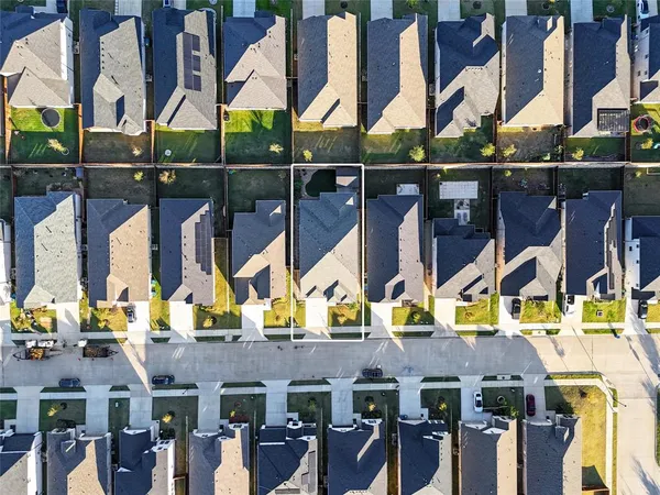 $525,000 | 201 Savannah Lane, Oak Point, TX 75068