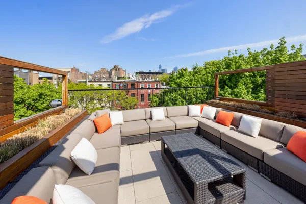 $25,000,000 | 67 Charles Street | West Village