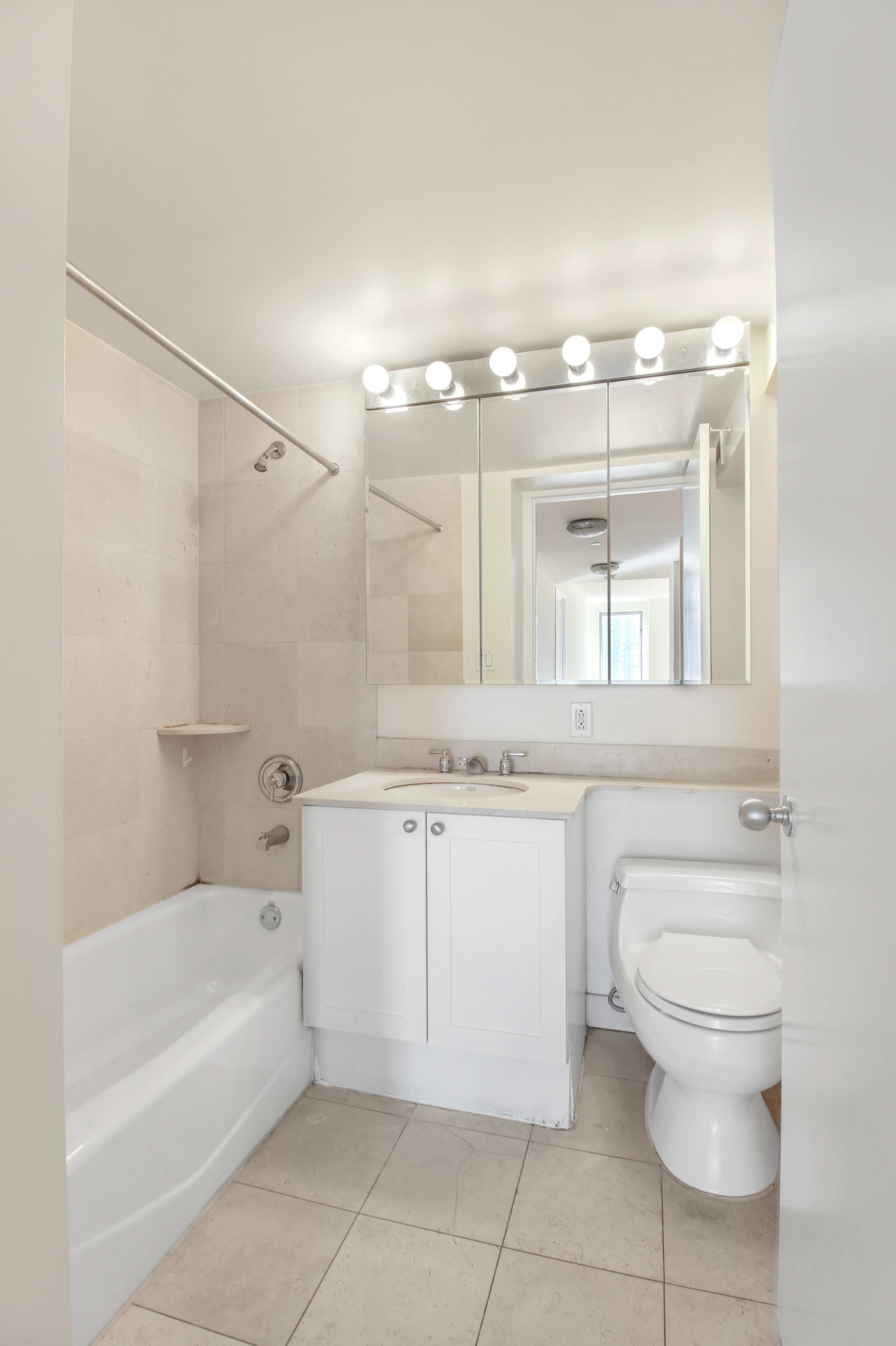 308 East 38th Street, Unit 14B Manhattan, NY 10016 - Photo 12 of 20