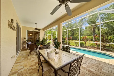 $430,000 | 4109 66th Terrace East, Sarasota, FL 34243