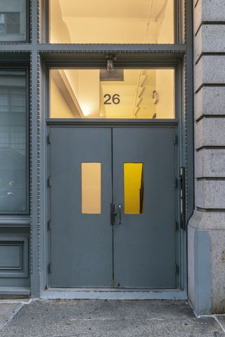20-26 North Moore Street, Unit 4W Manhattan, NY 10013 - Photo 19 of 24 a view of front door