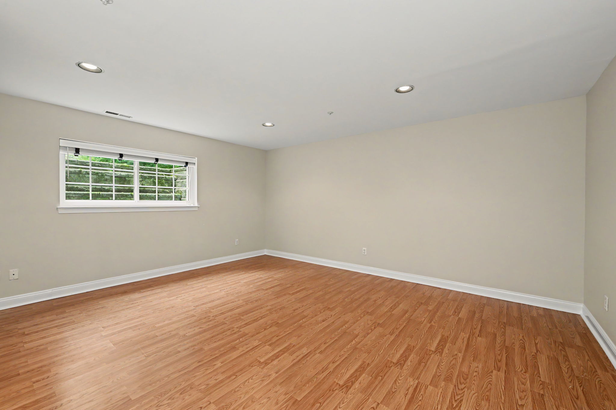 34 Winding Ridge Road White Plains, NY 10603 - Photo 24 of 41