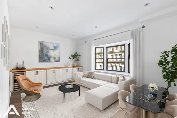$675,000 | 152 East 35th Street, Unit 3A | Murray Hill