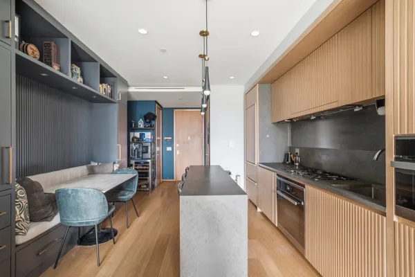 $16,000 | 565 Broome Street, Unit N8A | Hudson Square