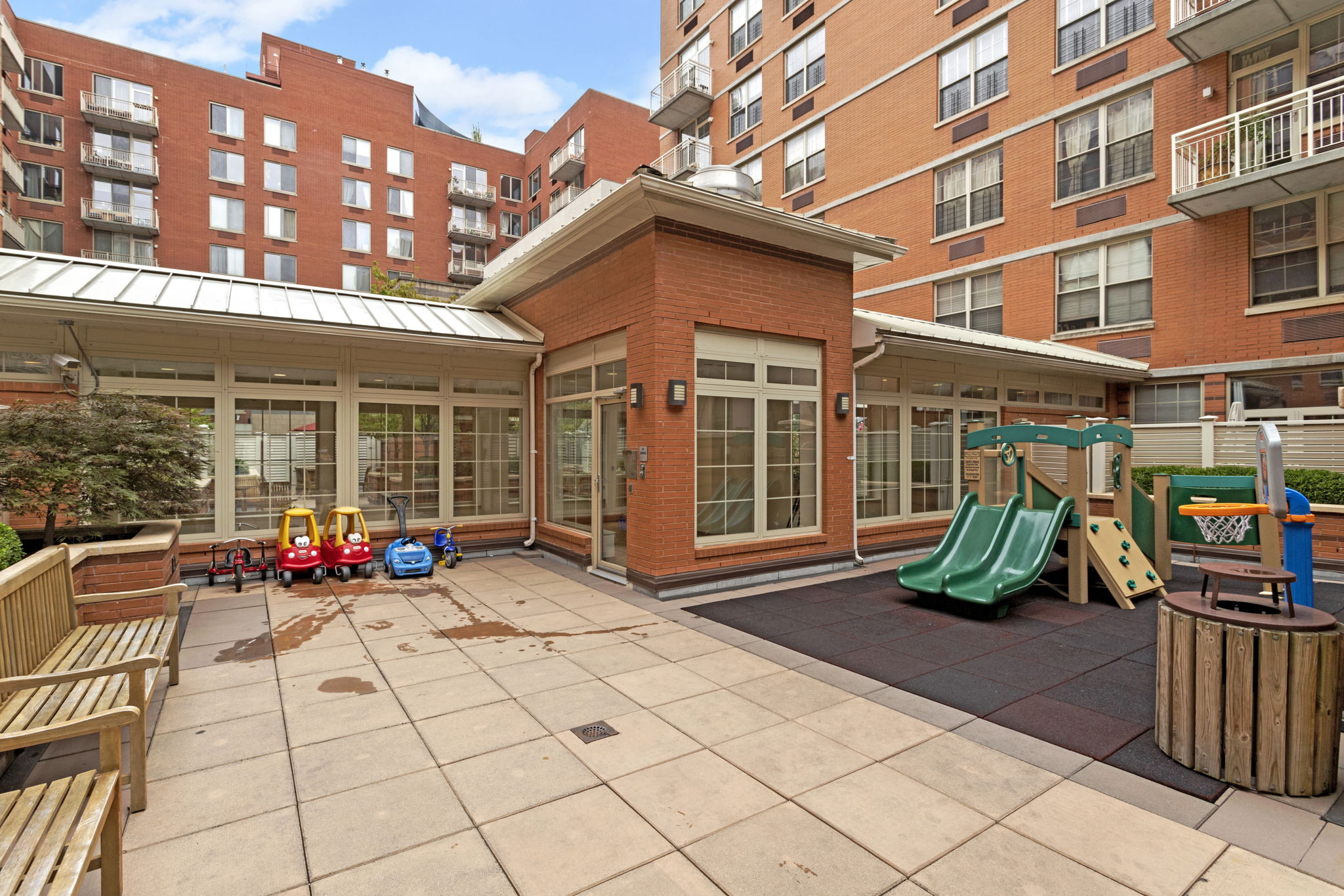 313 West 119th Street, Unit PHE Manhattan, NY 10027 - Photo 17 of 19 a garden view with a barbeque seating space