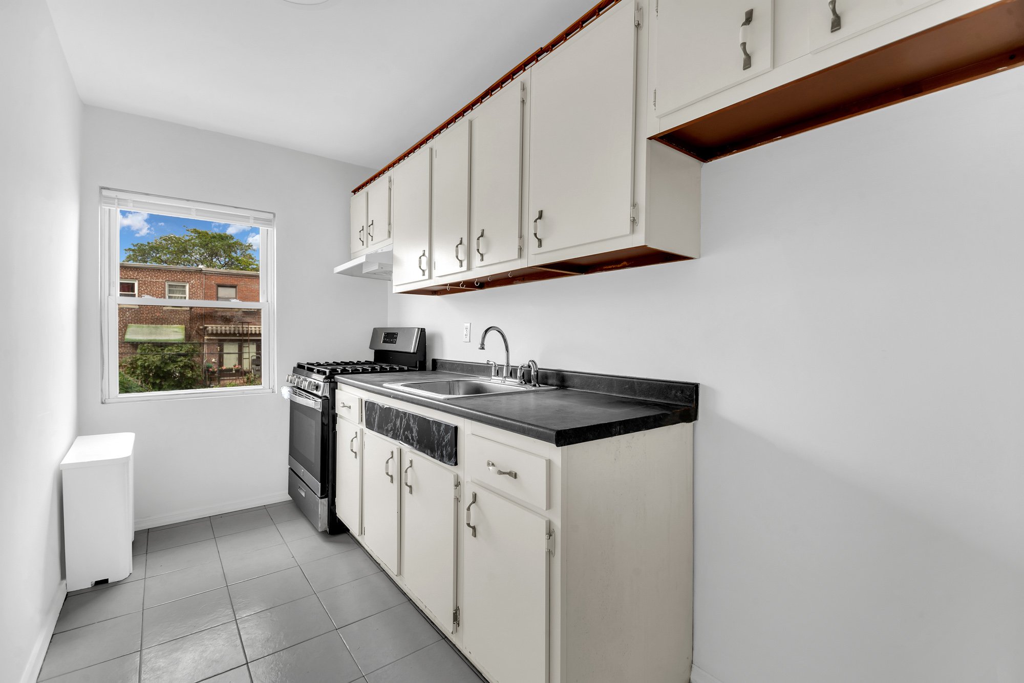 258 Bay 19th Street, Unit B Brooklyn, NY 11214 - Photo 6 of 11