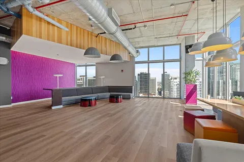 $330,000 | 151 Southeast 1st Street, Unit 3107, Miami, FL 33131