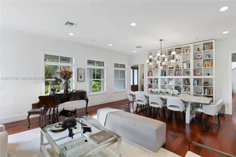 $6,500,000 | 6845 Southwest 98th Street, Pinecrest, FL 33156