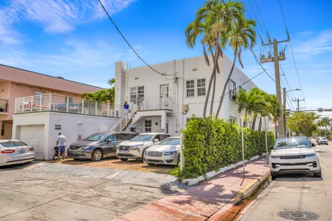 $4,250,000 | 7643 Harding Avenue, Miami Beach, FL 33141