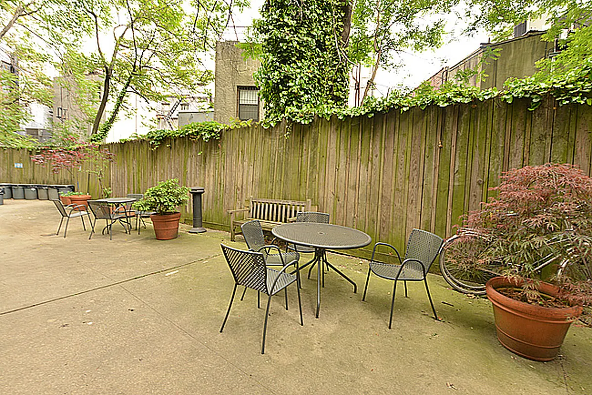 26 Cornelia Street, Unit 12 Manhattan, NY 10014 - Photo 6 of 7 a view of a chairs and table in the patio