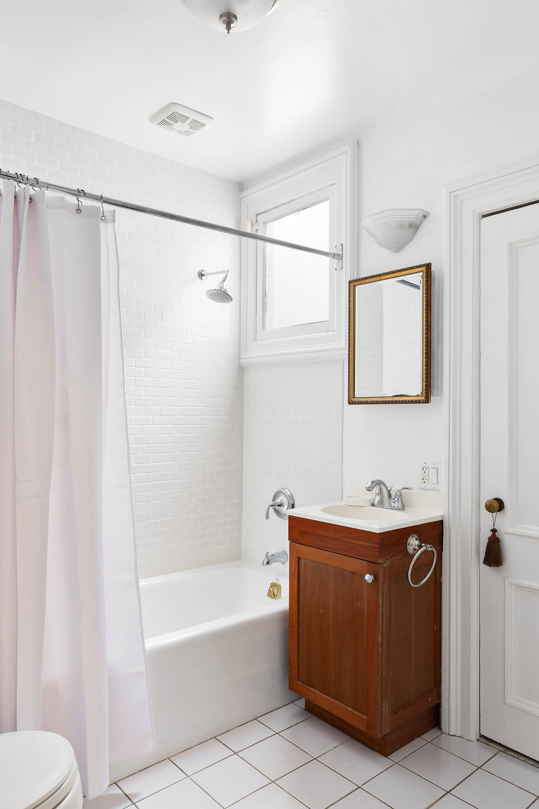 429 East 84th Street Manhattan, NY 10028 - Photo 18 of 20