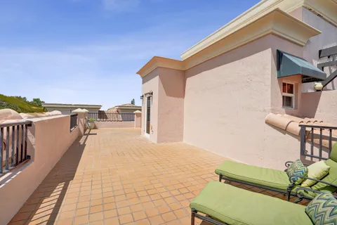 $575,000 | 1033 Northeast 17th Way, Unit 1201, Fort Lauderdale, FL 33304