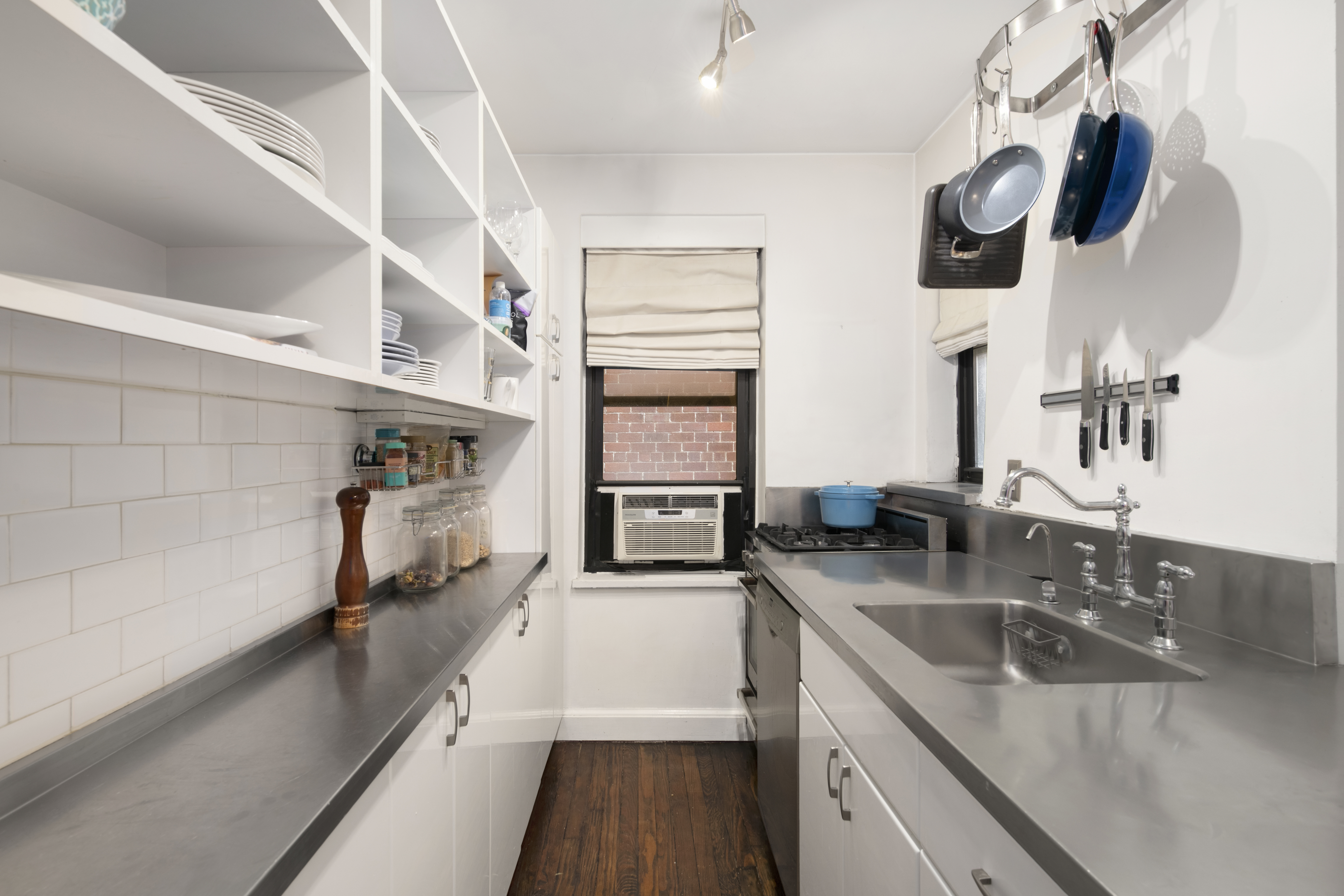 349 East 49th Street, Unit 1G Manhattan, NY 10017 - Photo 6 of 8