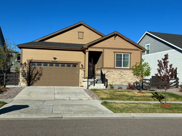 $750,000 | 22692 East Narrowleaf Circle, Aurora, CO 80016