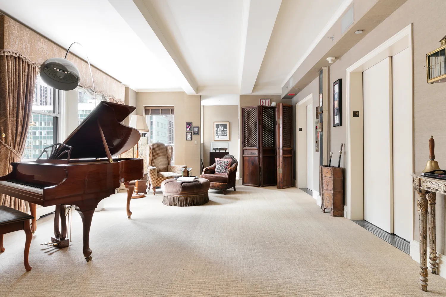 $3,500,000 | 111 East 56th Street, Unit PH19 | Midtown East