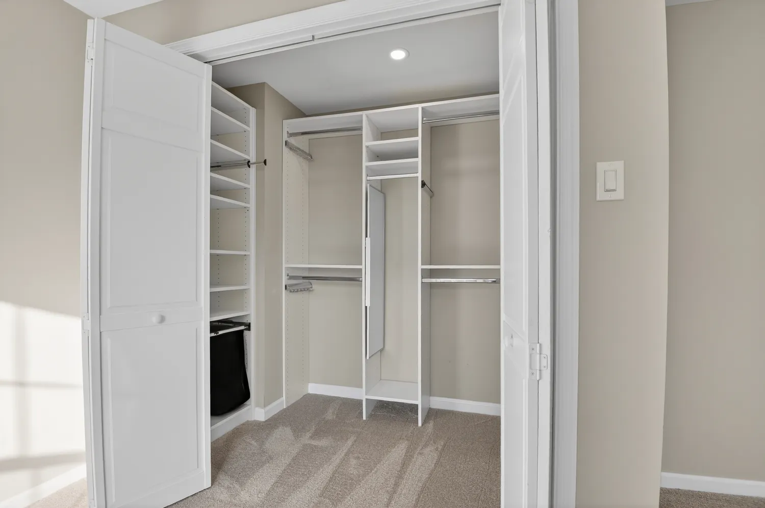 $929,900 | 322 Hume Avenue, Alexandria, VA 22301