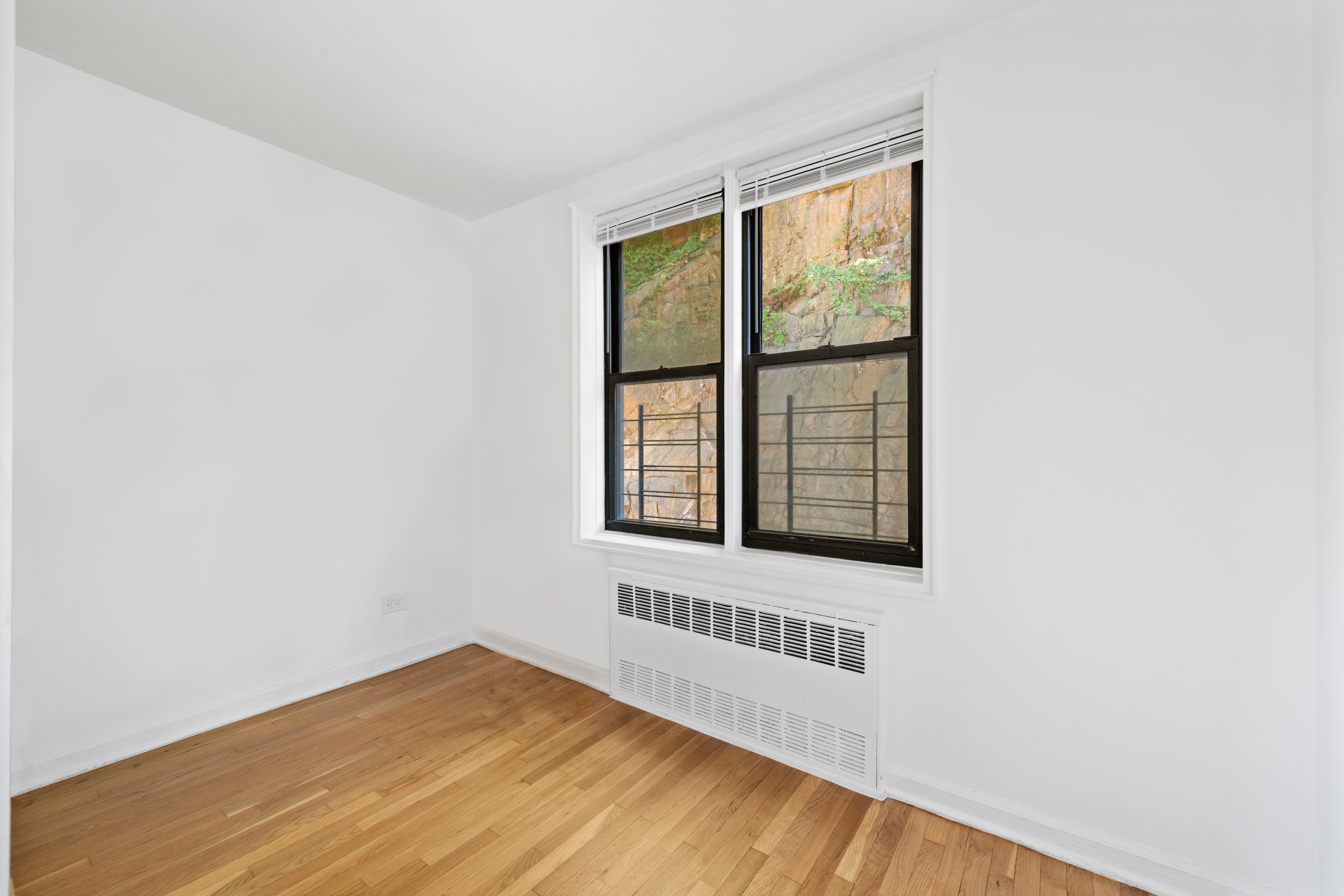 5235 Post Road, Unit 2A Bronx, NY 10471 - Photo 7 of 11