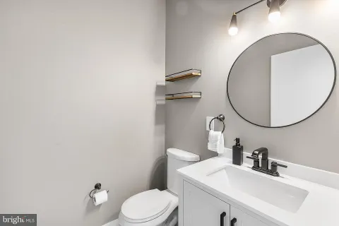 $395,000 | 926 North 3rd Street, Unit 4C, Philadelphia, PA 19123