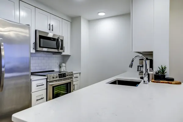 $3,500 | 2001 15th Street North, Unit 623, Arlington, VA 22201