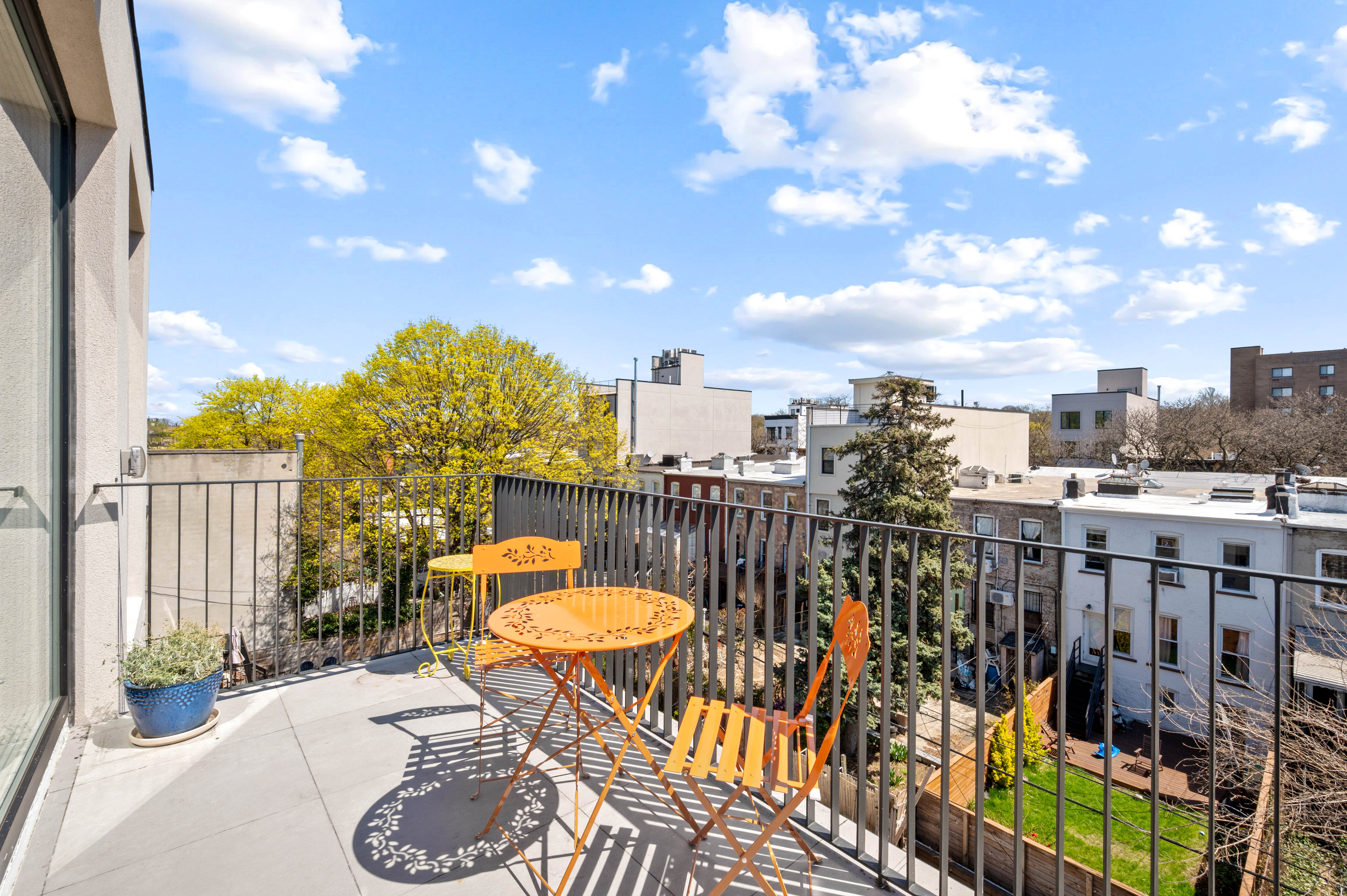 112 Cooper Street, Unit 4B Brooklyn, NY 11207 - Photo 3 of 17 Gallery Image 3