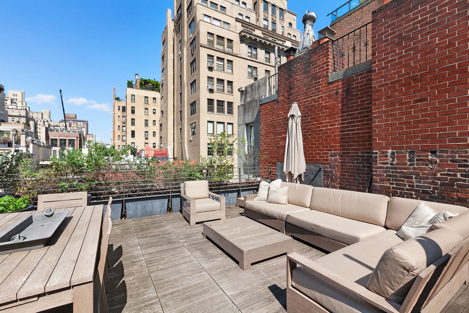 16 East 74th Street, Unit 4/5 Manhattan, NY 10021 - Photo 11 of 13 a view of balcony with couch