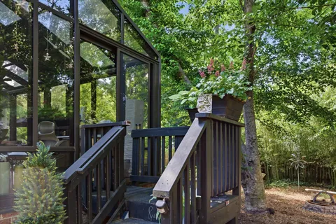 Contact Agent | 2507 Toron Court, Alexandria, VA 22306