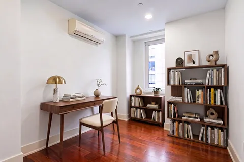 $1,400,000 | 44-27 Purves Street, Unit 8A | Long Island City