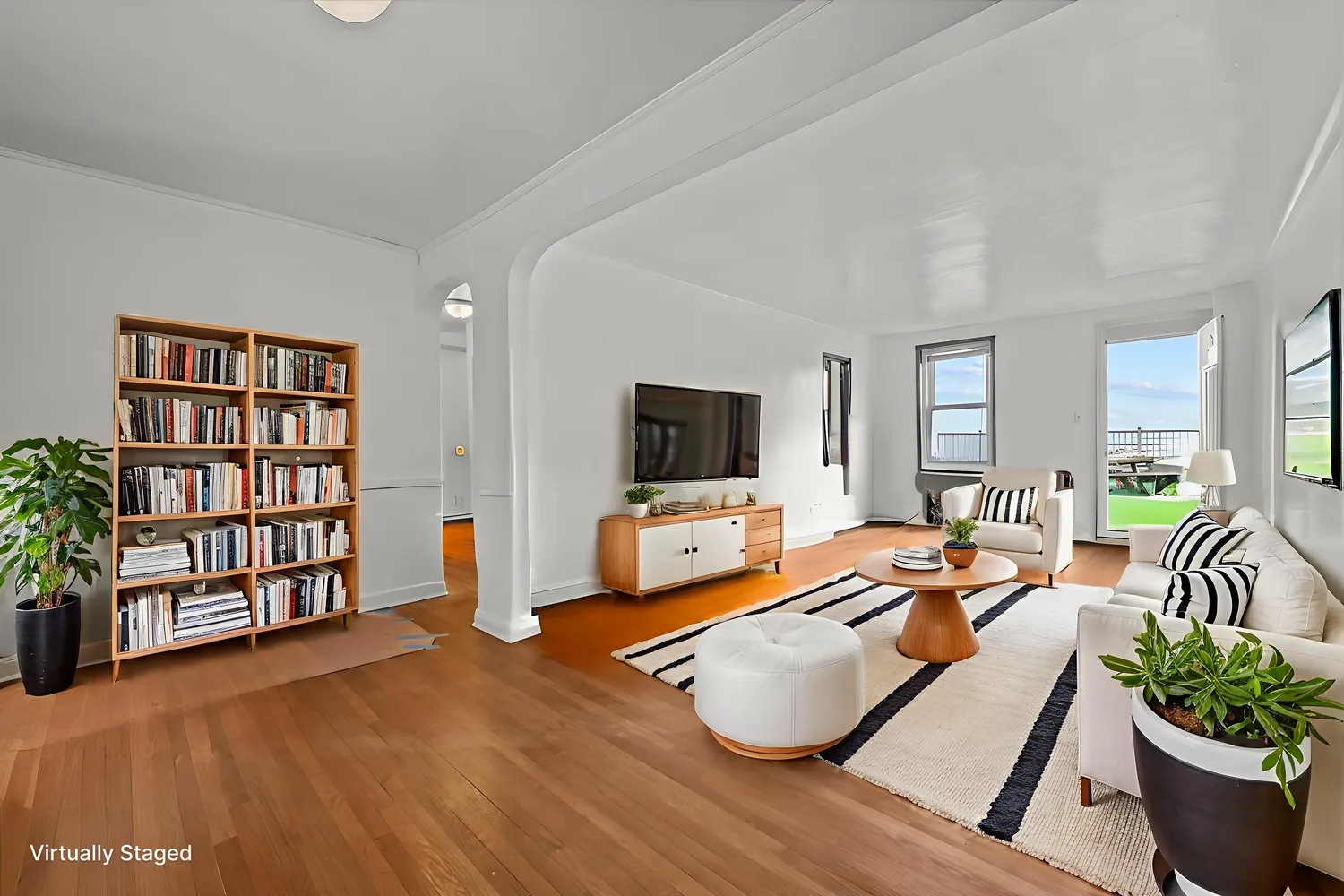 $650,000 | 286 Corbin Place, Unit 1D | Brighton Beach