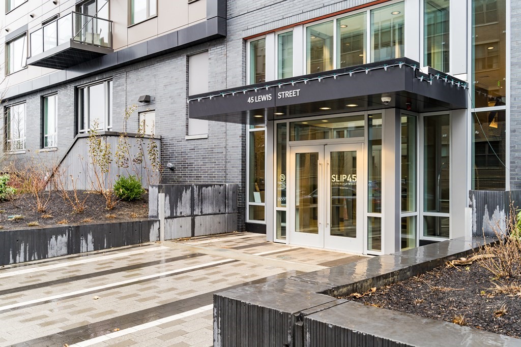 45 Lewis Street, Unit 406 Boston, MA 02128 - Photo 39 of 39