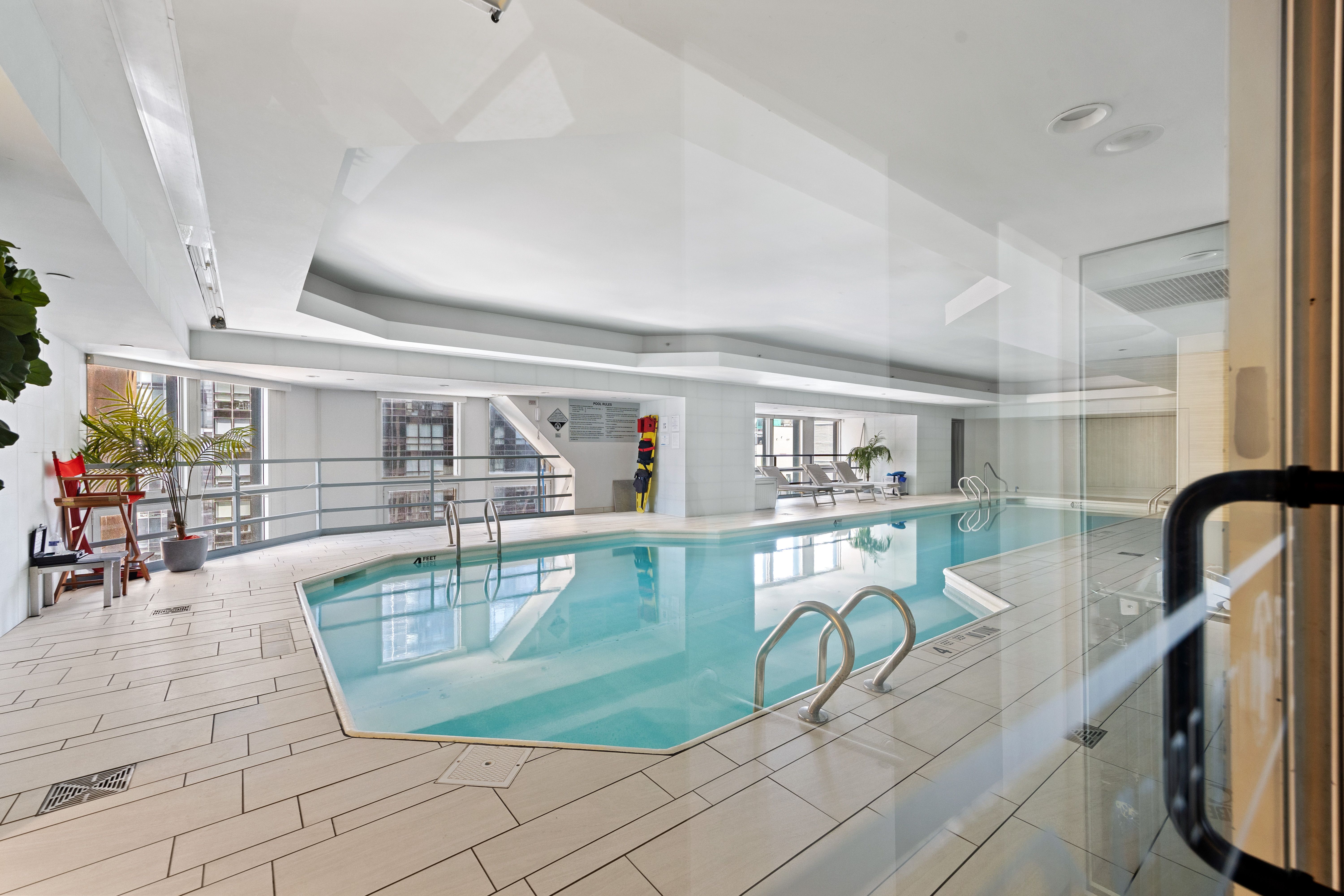 150 West 56th Street, Unit 4312 Manhattan, NY 10019 - Photo 17 of 18