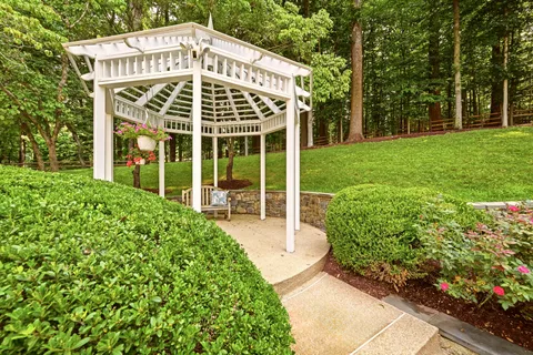 $2,850,000 | 11216 River View Drive, Potomac, MD 20854