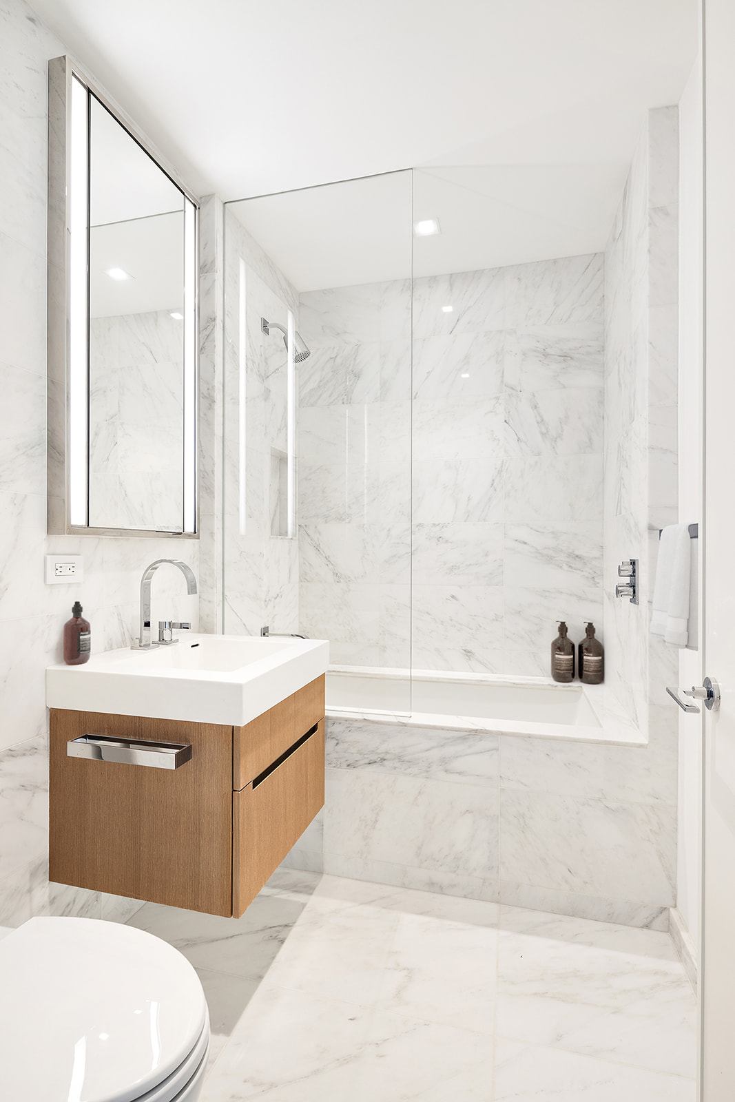 1 West End Avenue, Unit 18G Manhattan, NY 10023 - Photo 8 of 16