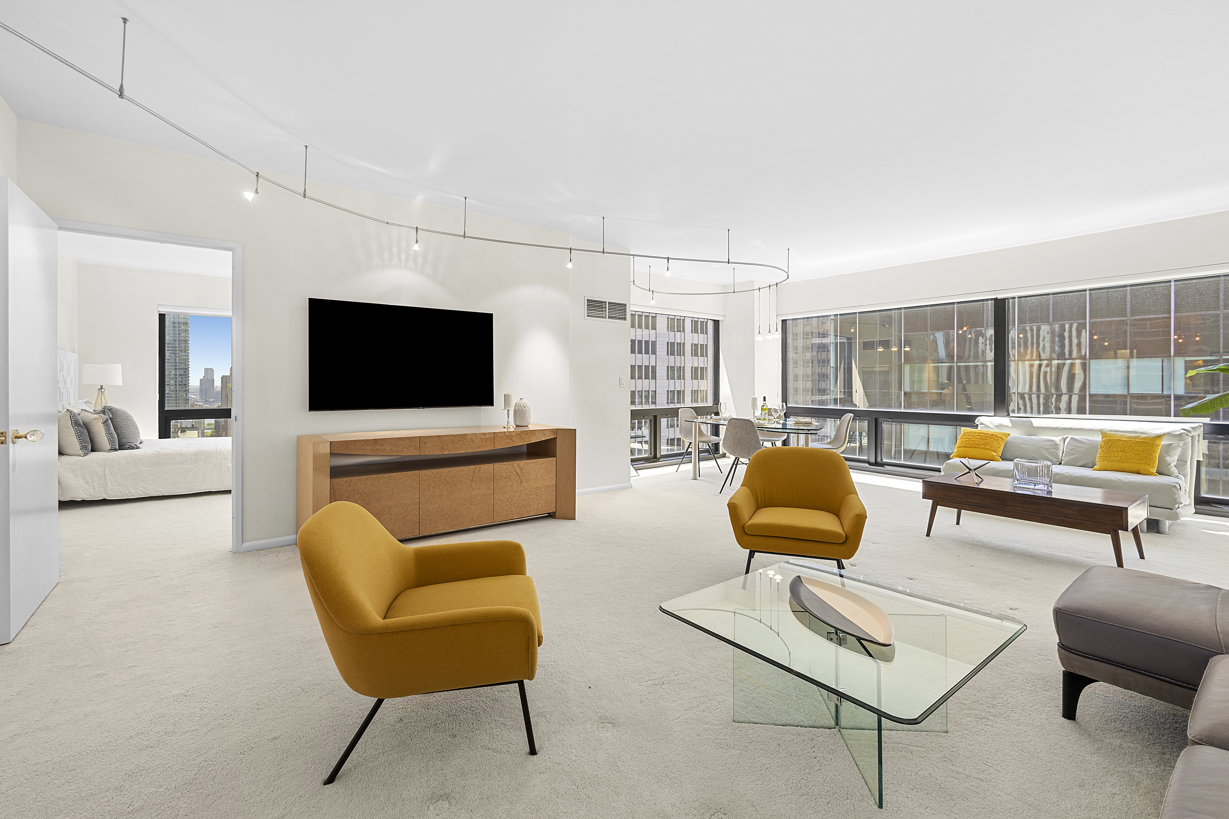 721 5th Avenue, Unit 33B Manhattan, NY 10022 - Photo 2 of 8