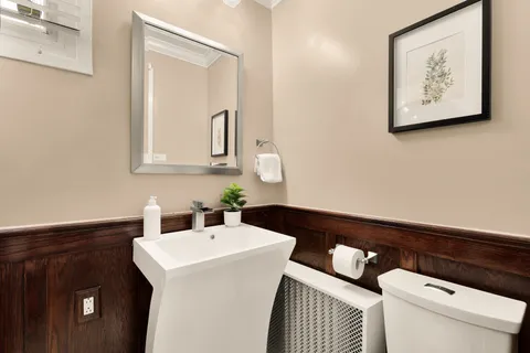 Contact Agent | 127 U Street Northwest, Washington, DC 20001