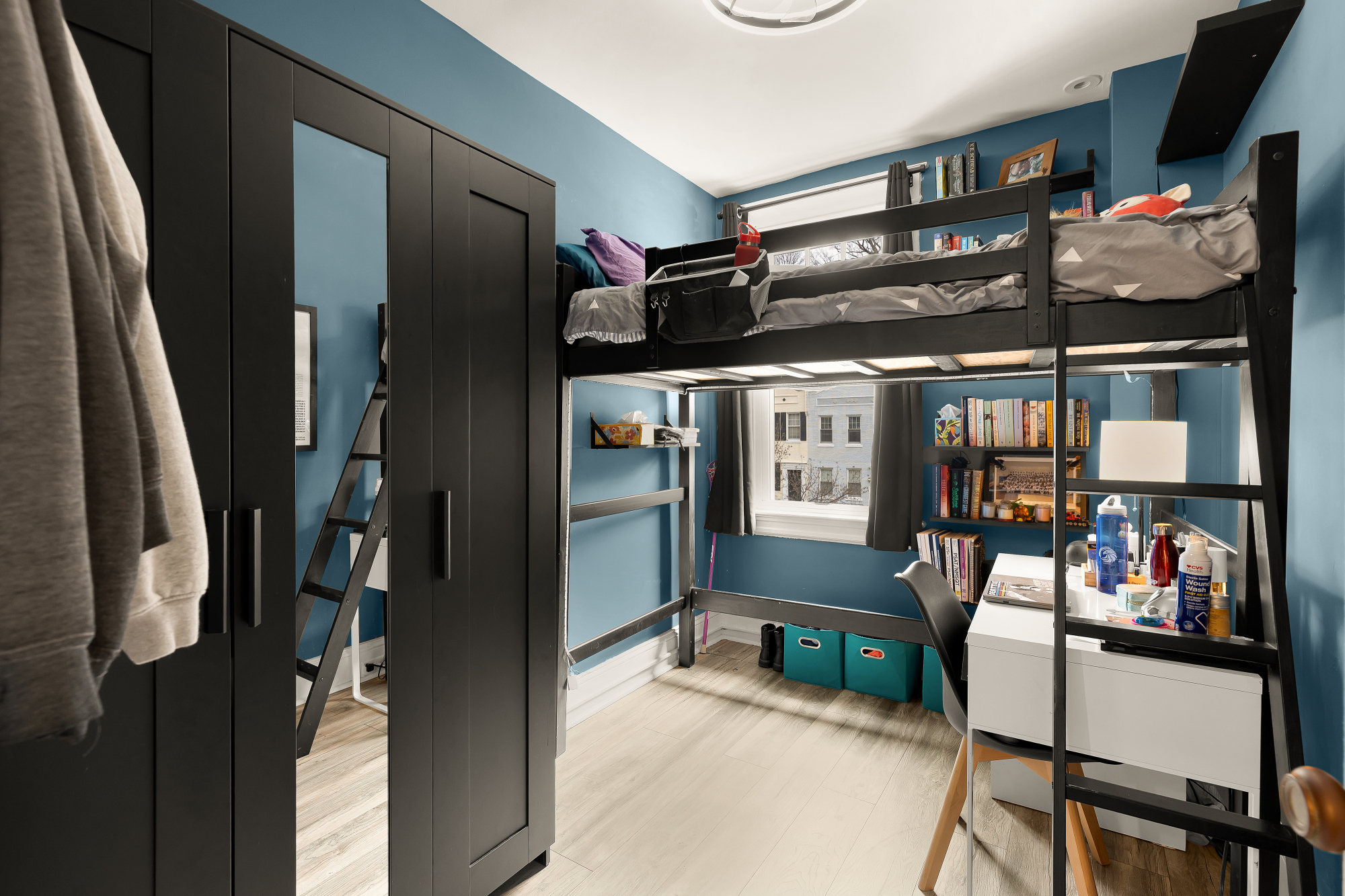 2022 37th Street Northwest Washington, DC 20007 - Photo 23 of 33