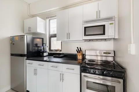 $709,000 | 12 Stoneholm Street, Unit 616, Boston, MA 02115