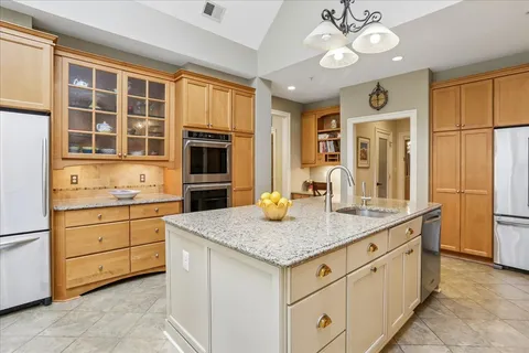 $2,475,000 | 11736 Gainsborough Road, Potomac, MD 20854