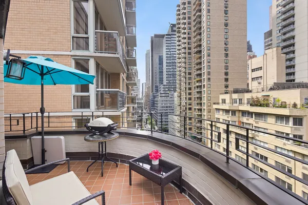 $4,500 | 240 East 46th Street, Unit PHC | Midtown East