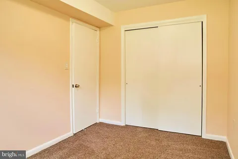 $3,800 | 5719 6th Street North, Arlington, VA 22205