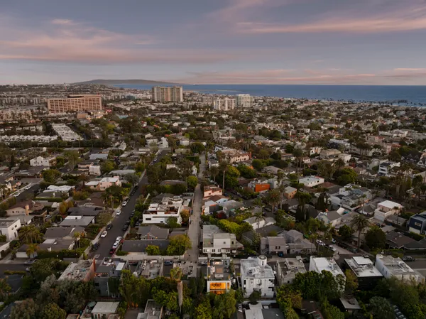 $3,150,000 | 621 Mildred Avenue, Venice, CA 90291