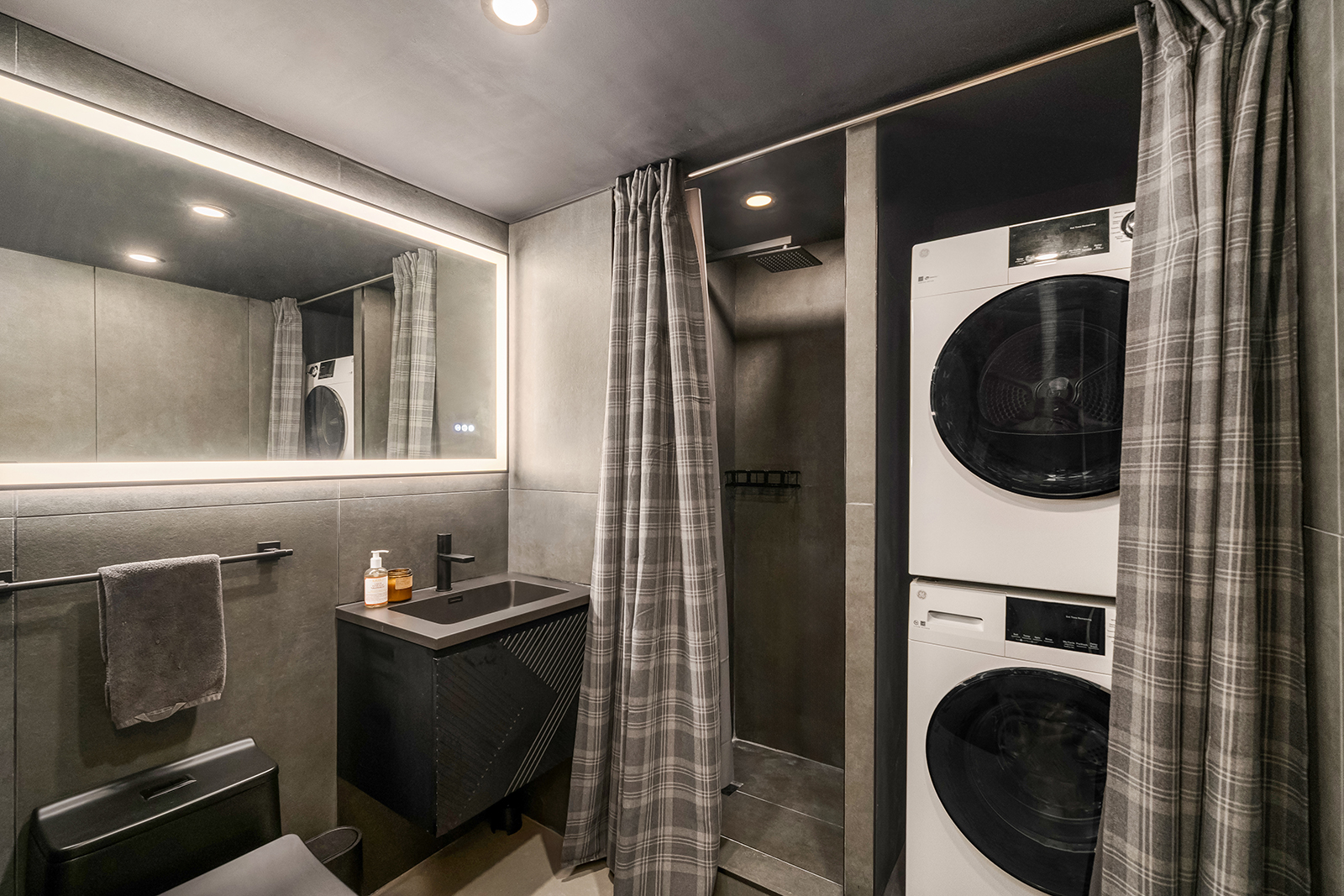 1196 Metropolitan Avenue, Unit 2A Brooklyn, NY 11237 - Photo 13 of 22