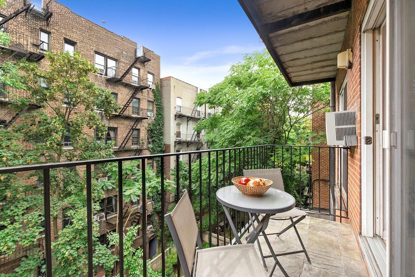 316 West 22nd Street, Unit 3 Manhattan, NY 10011 - Photo 6 of 15