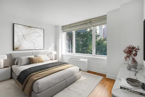 $1,095,000 | 80 Riverside Boulevard, Unit 4H | Upper West Side