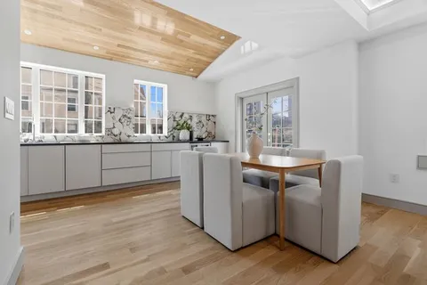 $2,349,999 | 92 Sewall Avenue, Unit 2C, Brookline, MA 02446