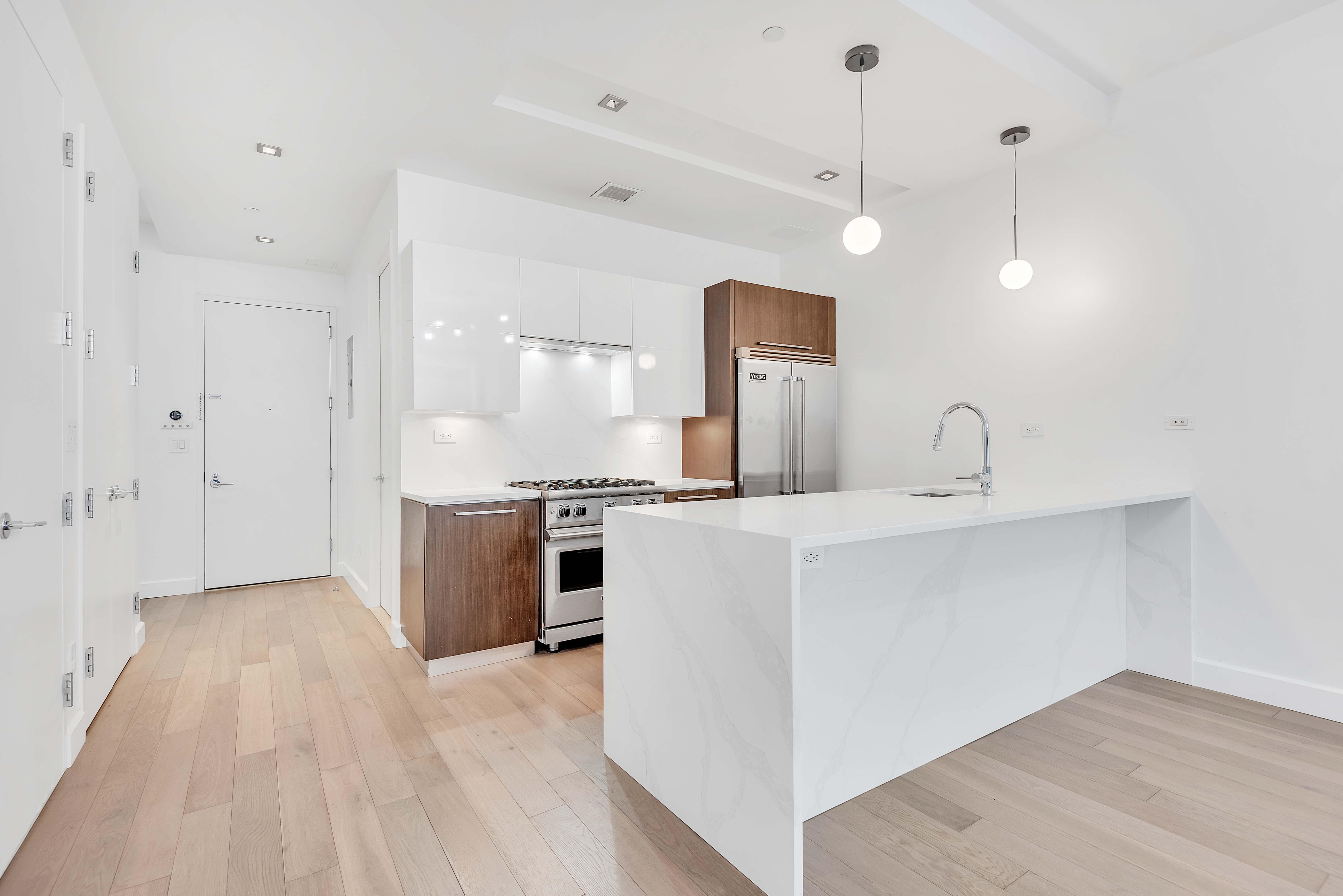 2-17 51st Avenue, Unit 215 Queens, NY 11101 - Photo 3 of 16