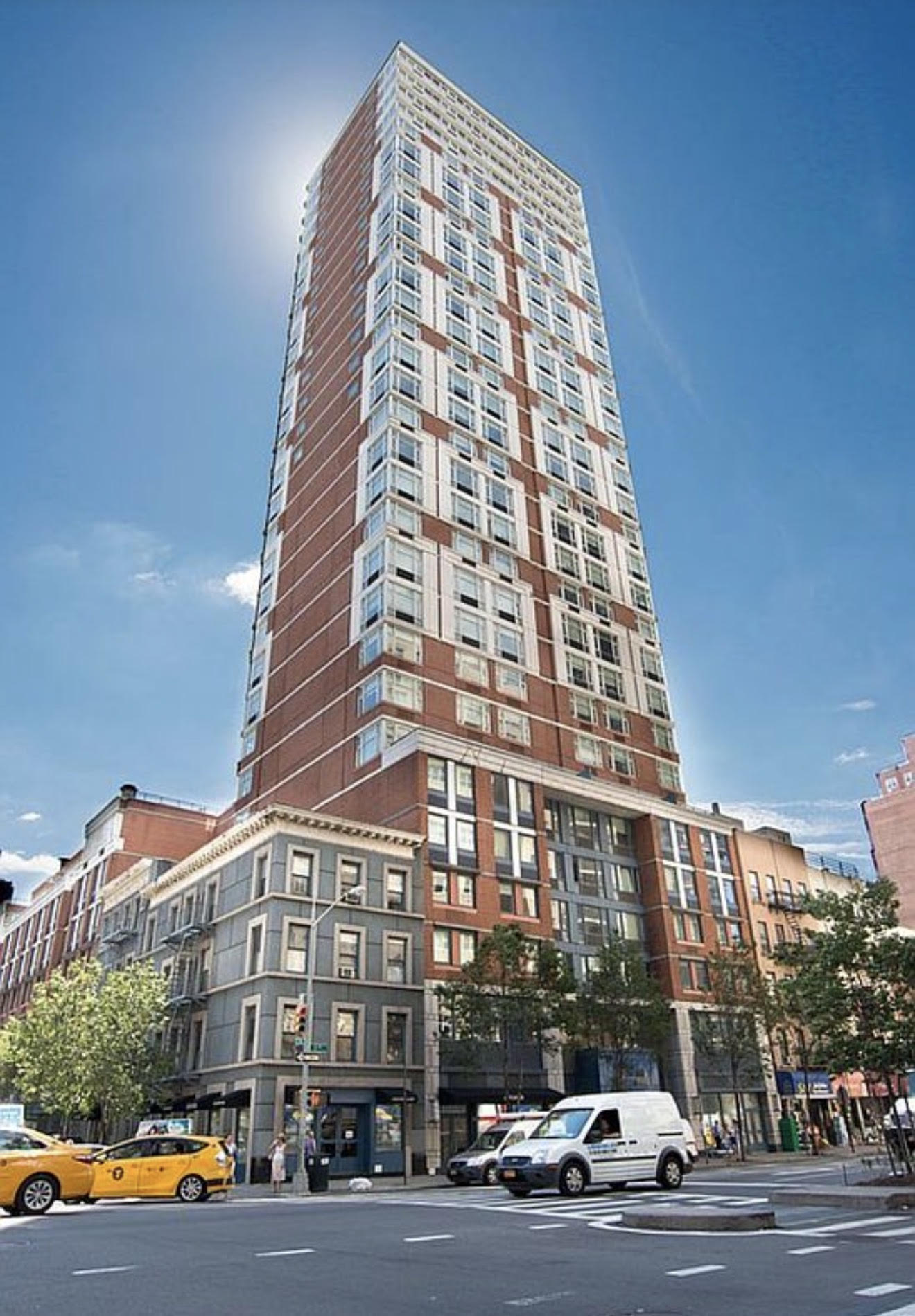 404 East 76th Street, Unit 7C Manhattan, NY 10021 - Photo 9 of 13 a front view of a building