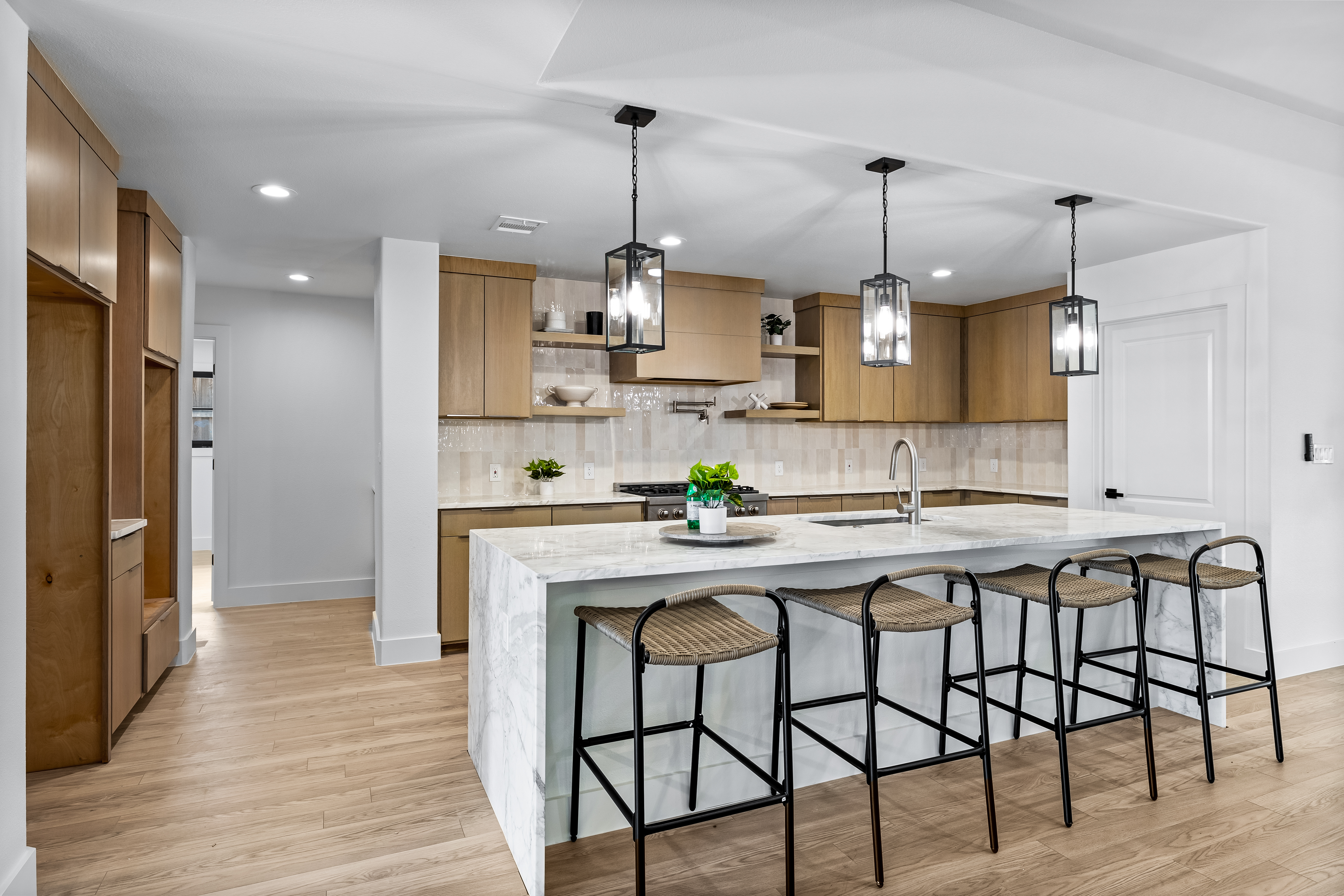 7724 Bantry Lane Dallas, TX 75248 - Photo 11 of 48