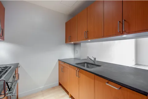 $1,150,000 | 450 East 83rd Street, Unit 3D | Upper East Side