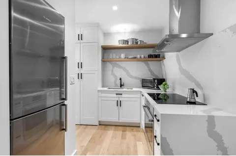 $1,225,000 | 425 West 24th Street, Unit 3GF | Chelsea
